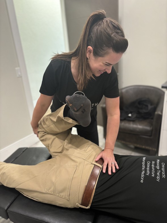 Chiropractic Treatment at Edge Health Barrie.