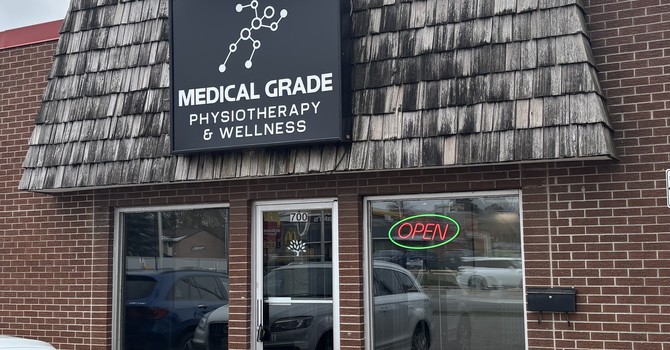 Our Burlington clinic at 700 Guelph Line is now accepting new patients image