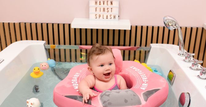 Baby Hydrotherapy & Massage Combo