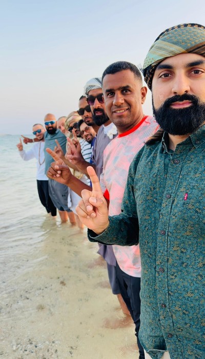 Expert Guides & Teachers