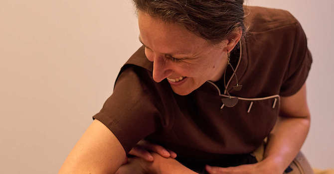 Run Again: Fix IT Band Syndrome with Osteopathy in Vancouver image