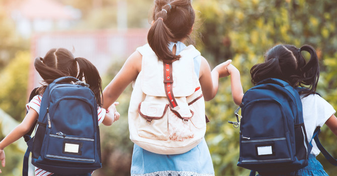 Top Chiropractic Tips for a Healthy Back-to-School Season image