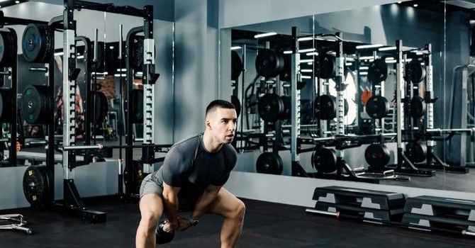  5 Upper Body Stretches for Desk Workers image