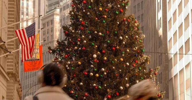 Holiday Events in Lake Oswego You Won’t Want to Miss image