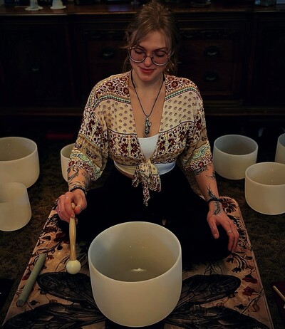 Link to: https://embraceholisticcenter.janeapp.com/#/staff_member/40/treatment/157