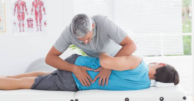 13 Posture Mistakes Addressed by Physiotherapy in Whitemud Crossing image