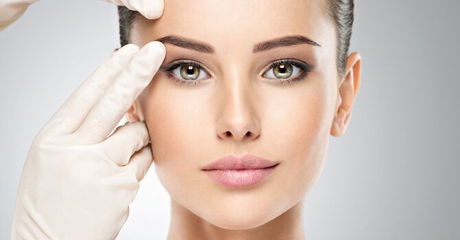 How to Prevent Forehead Wrinkles: Las Vegas’s Guide to Smooth, Youthful Skin image