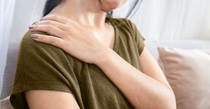 Can Hypermobility Physical Therapy Help Your Joint Instability? What to Know