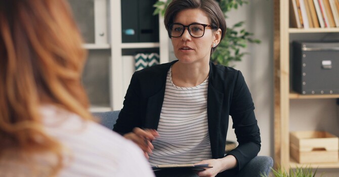Psychologist, Social Worker, or Therapist: Understanding the Differences (and What It Means for You)