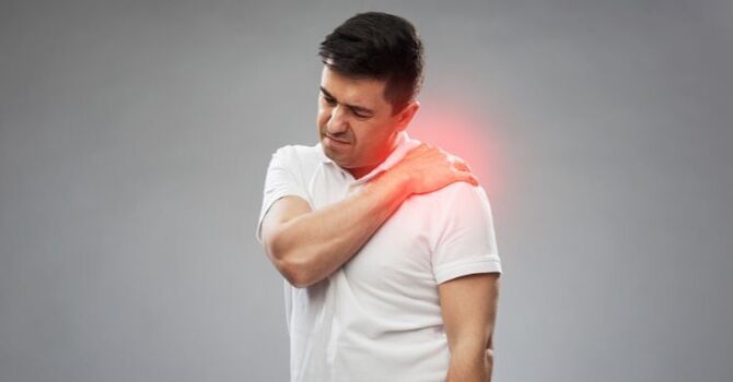 Can a Chiropractor Help With Rotator Cuff Injuries?
