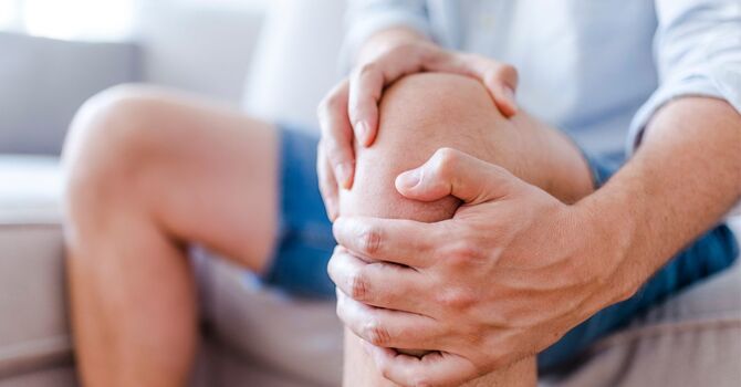 Why Your Knee Pain Isn’t Going Away: The Hidden Issues Physio Can Detect image