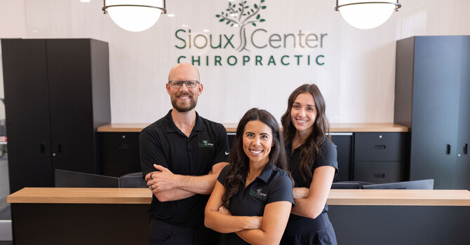Chiropractor or Physical Therapist? How to Choose the Right Provider for Musculoskeletal Pain in Northwest Iowa