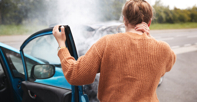 Whiplash After a Car Accident: Symptoms, Causes, and Chiropractic Treatment  image