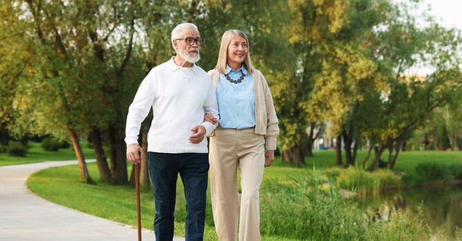 How a Chiropractor Can Help Seniors with Chronic Pain