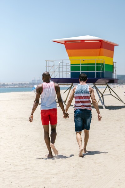 Link to: /pages/lgbtq-therapy