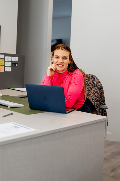 Kuna Chiropractor. Family Care. Nervous system care. Chiropractor. Female chiropractor. Pediatric care. Fatherhood. Motherhood. Family care. Kuna chiropractic.