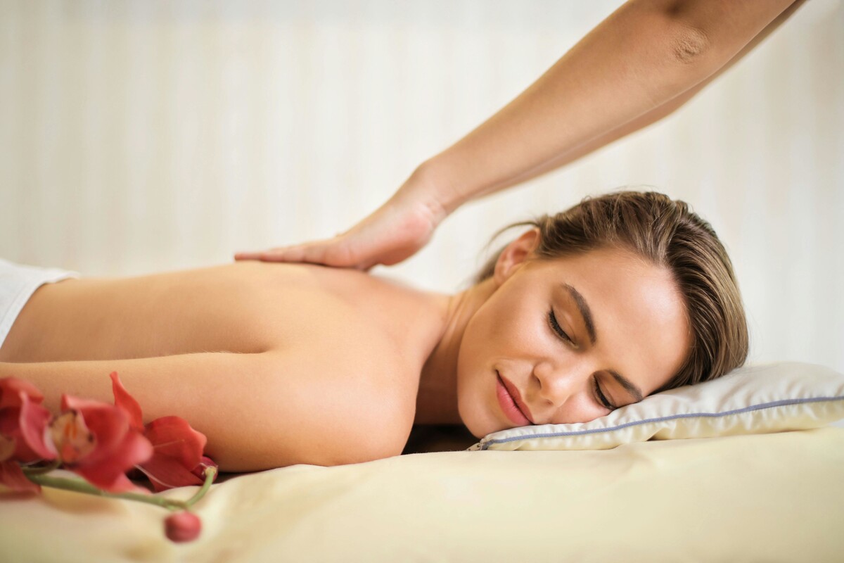 Phoenix Massage & Wellness YYC