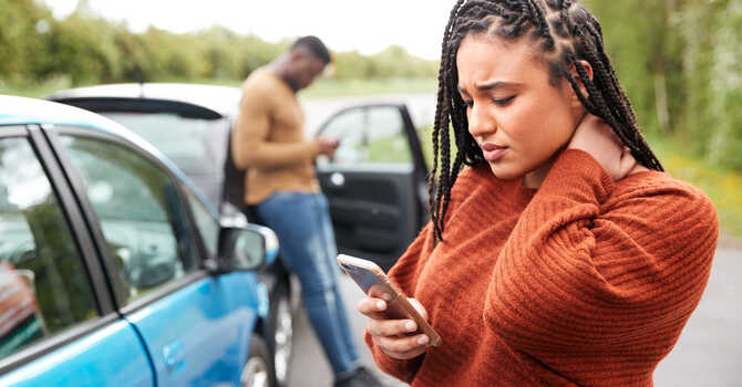 The Crucial Importance of Immediate Evaluation After an Auto Accident: image