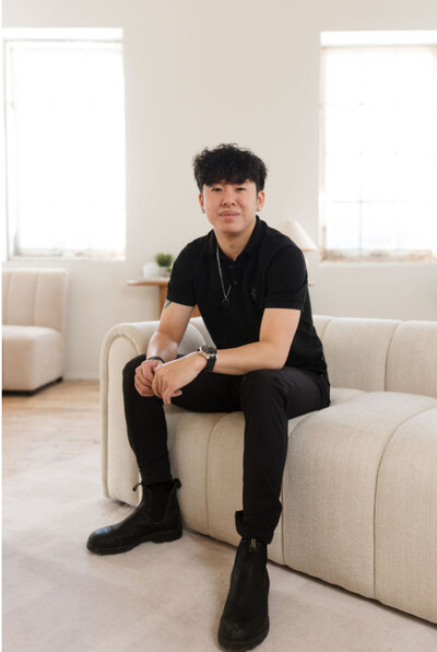 male therapist online