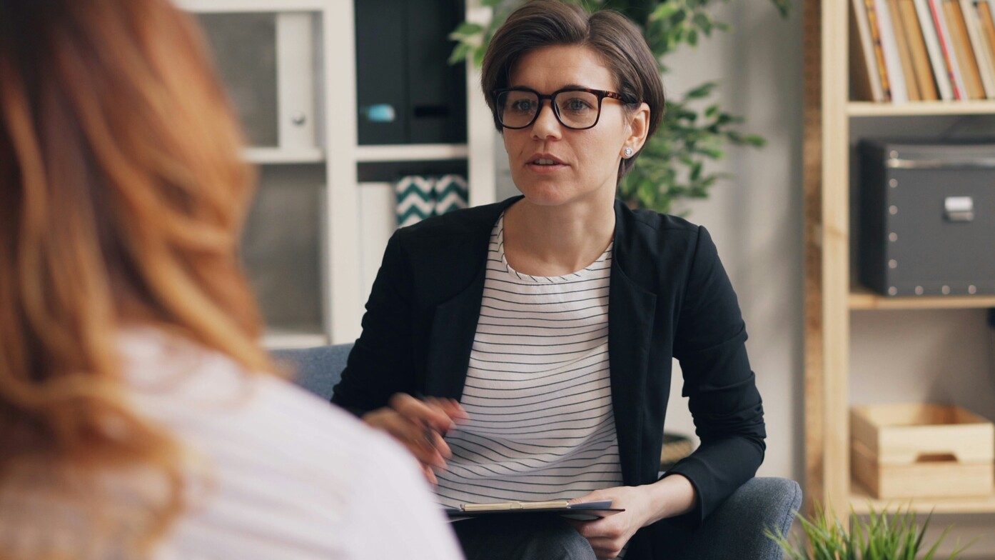 picture of a female counsellor