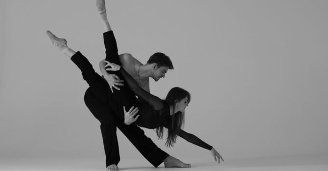 Why Physical Therapy for Dancers Is Different, and How to Find the Right Care
