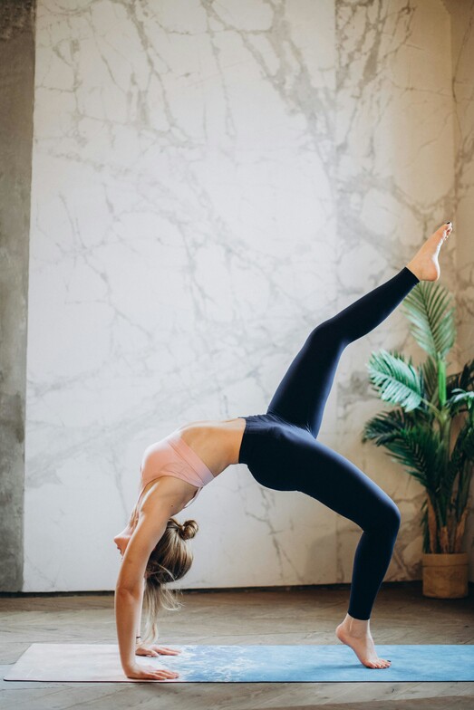 Discover how non-surgical spinal decompression therapy at Helix Spine & Sport provides effective relief from chronic back pain without surgery or downtime.Non-Surgical Spinal Decompression | Helix Spine & Sport