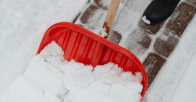 3 Simple Exercises for Snow Shoveling Safety image