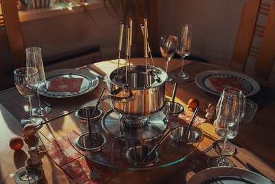 Link to: https://kristyanndlpsychotherapy.com/blog/how-to-deal-with-difficult-family-members-during-the-holidays