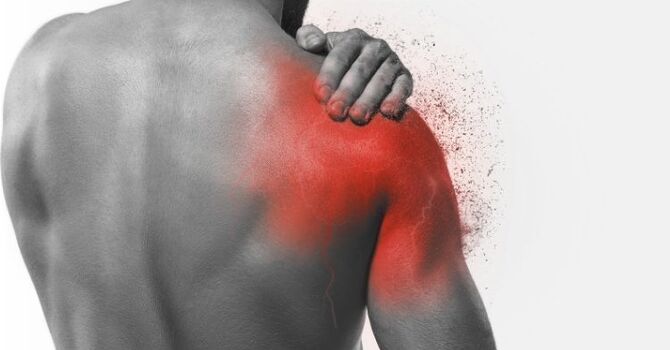 Rotator Cuff Pain: Treatment Options and When to See a Sports Chiropractor