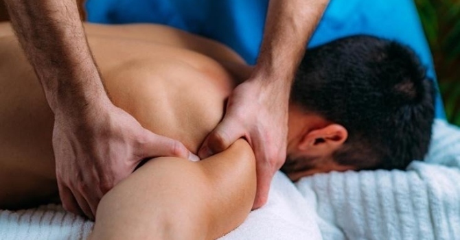 massage and physiotherapy surrey