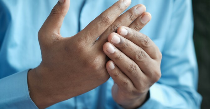 Hands Falling Asleep for No Reason? Understanding Tingling and Numbness in the Hands image