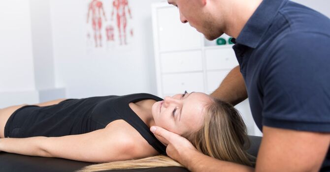 What to Expect at Your First Chiropractic Appointment in Elkhorn image