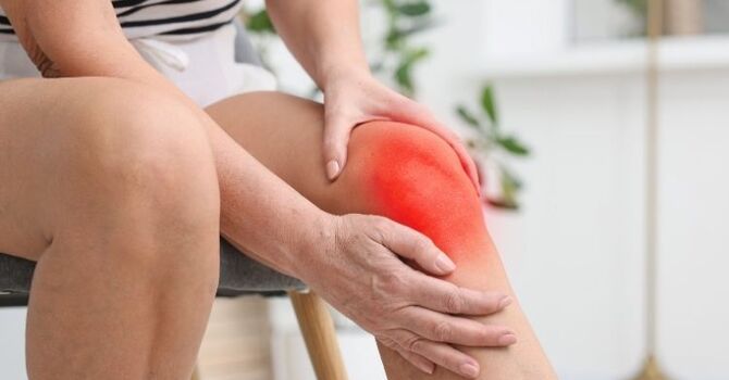 Knee Bursitis: Causes, Symptoms and How Physiotherapy Can Help